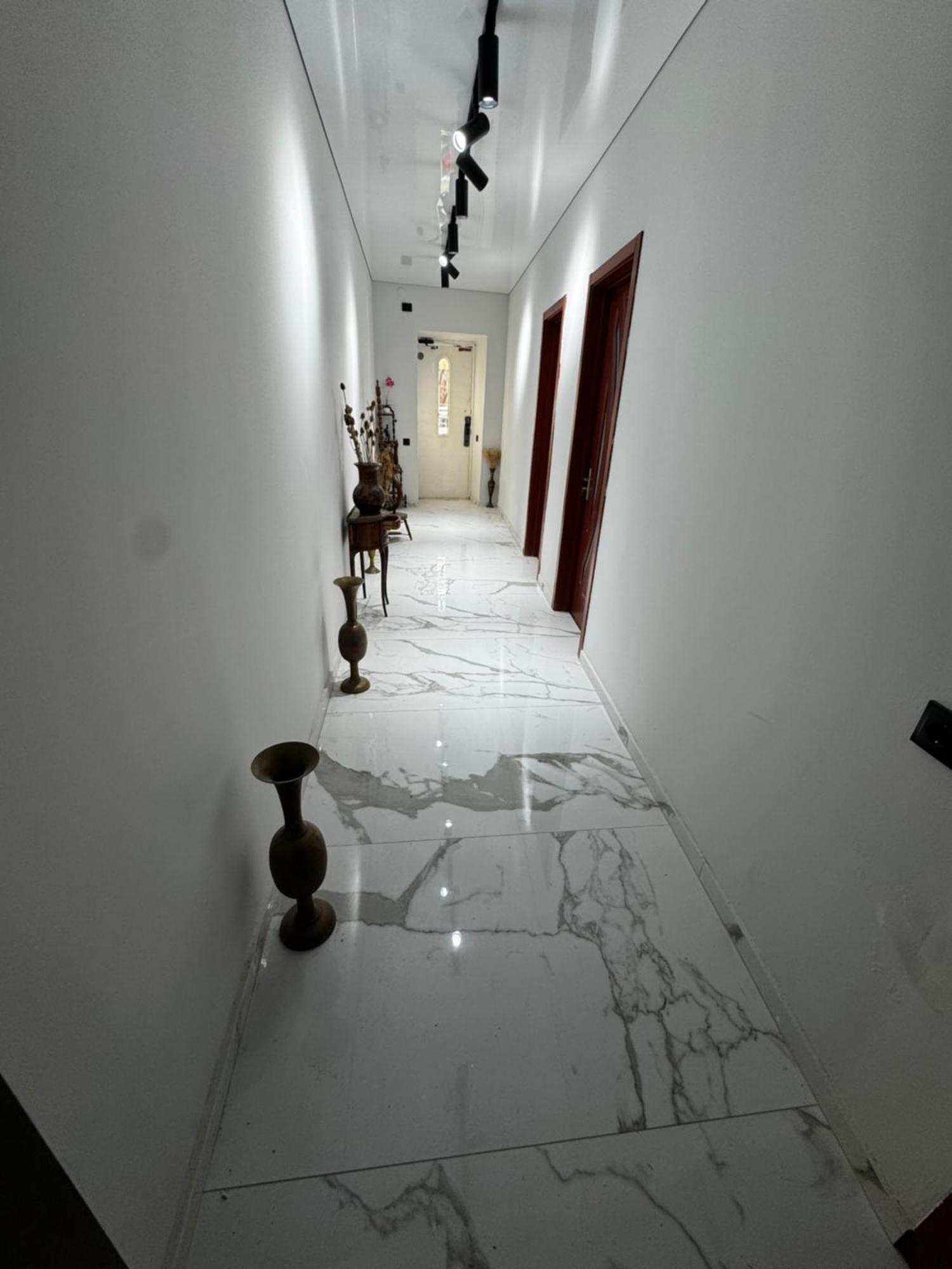 Hotel Isaka Tbilissi Extérieur photo