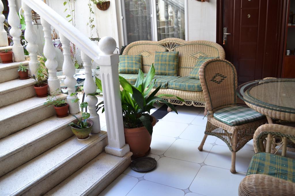 Hotel Isaka Tbilissi Extérieur photo