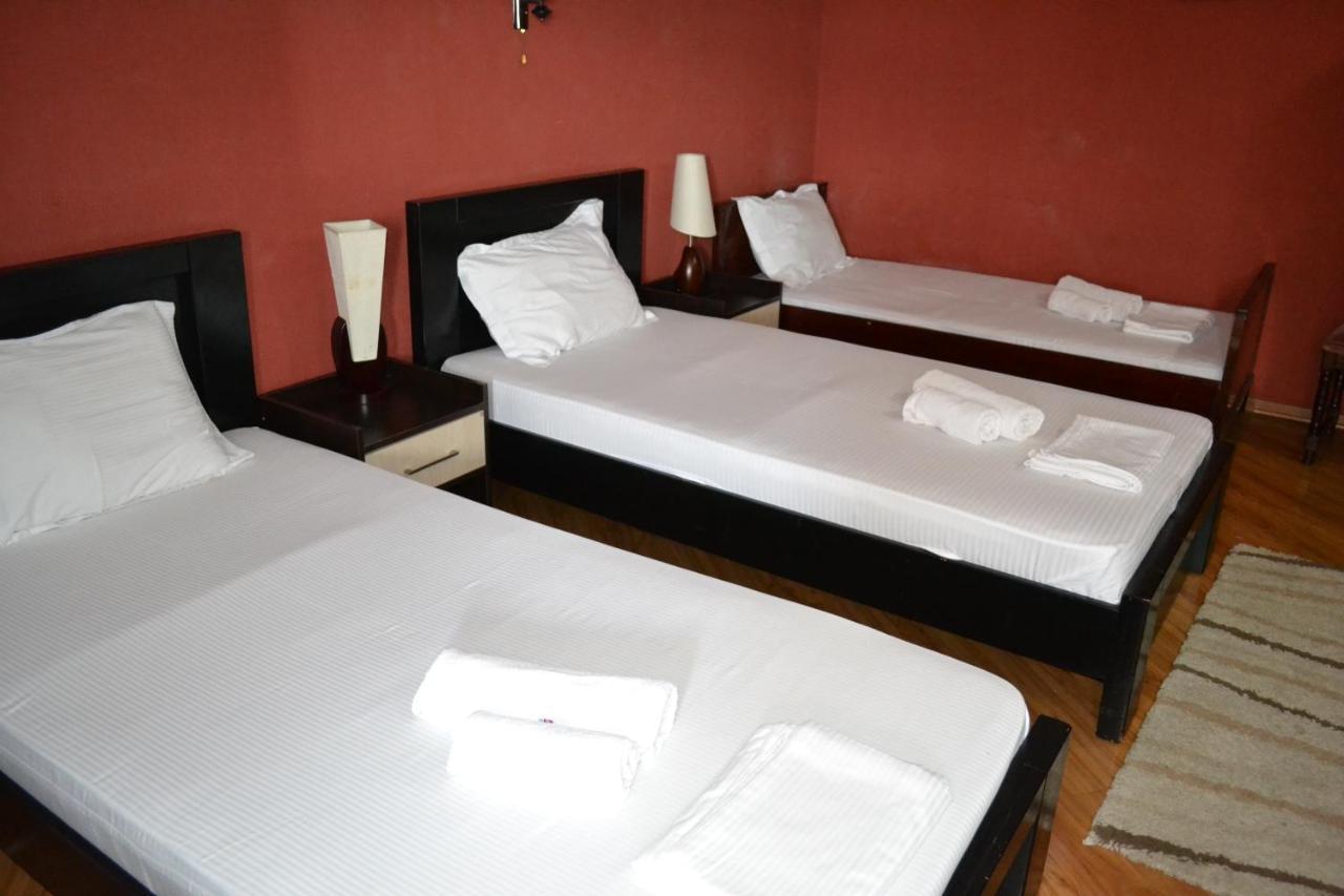 Hotel Isaka Tbilissi Extérieur photo
