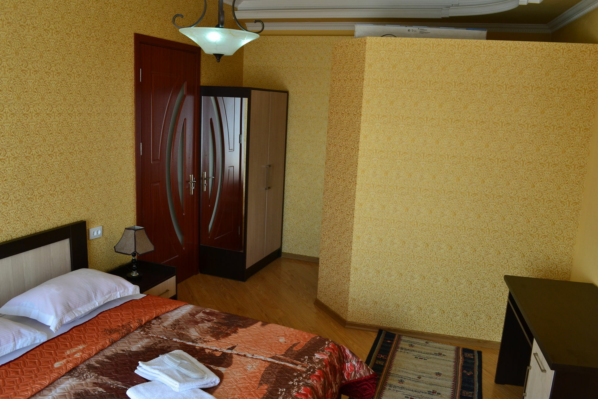 Hotel Isaka Tbilissi Extérieur photo