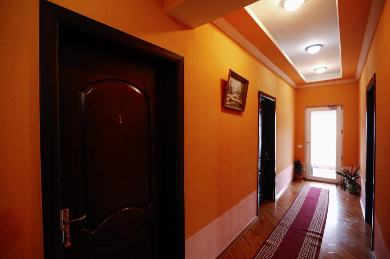Hotel Isaka Tbilissi Extérieur photo