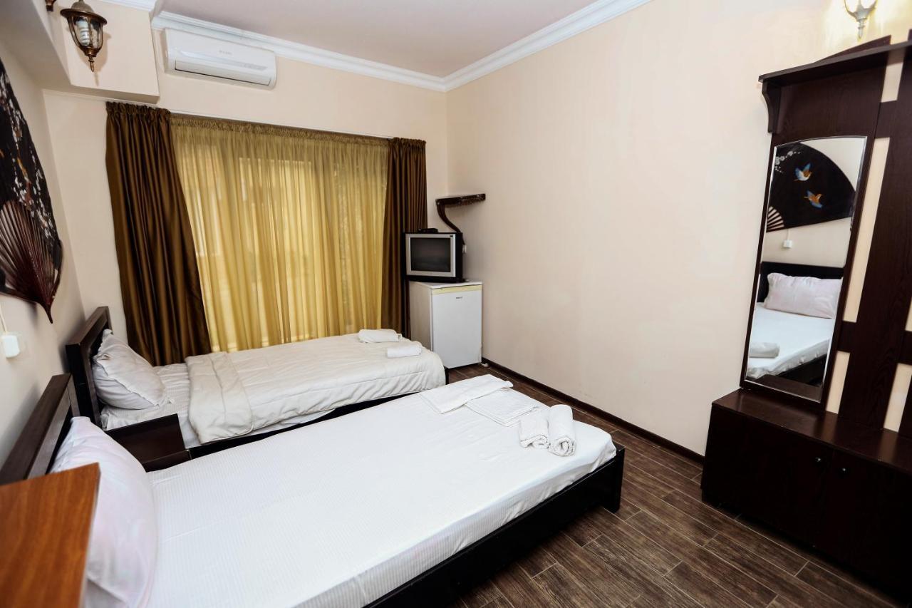 Hotel Isaka Tbilissi Extérieur photo