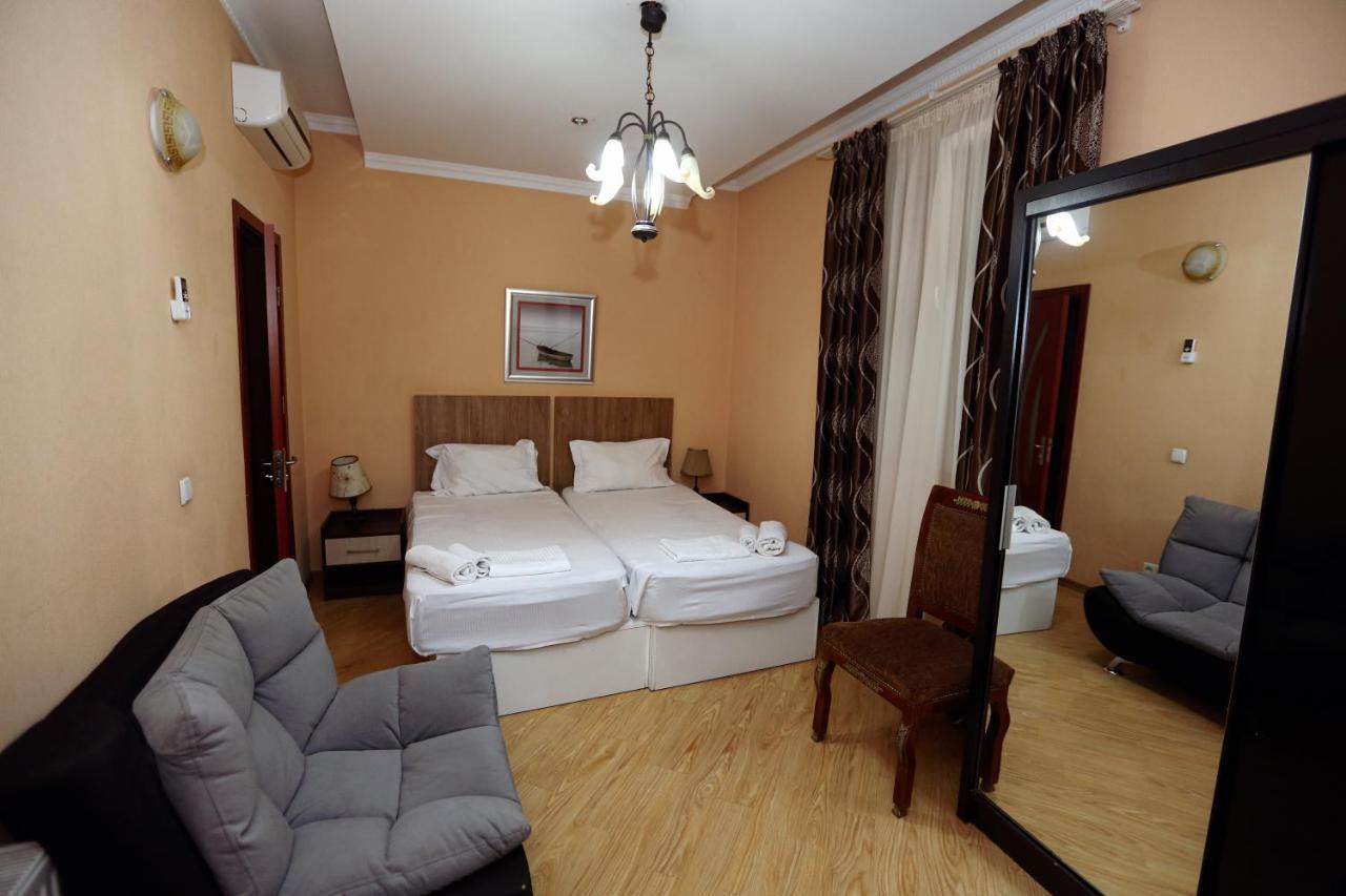 Hotel Isaka Tbilissi Extérieur photo